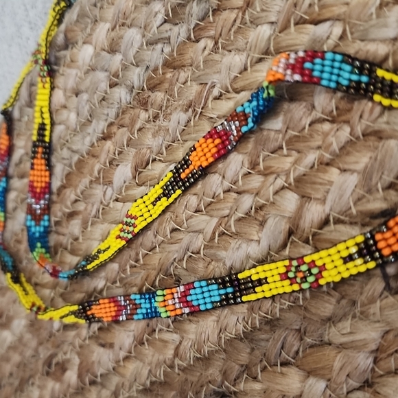 Huichol Handmade Colorful Beaded Art Key or Badge holder - Picture 4 of 6